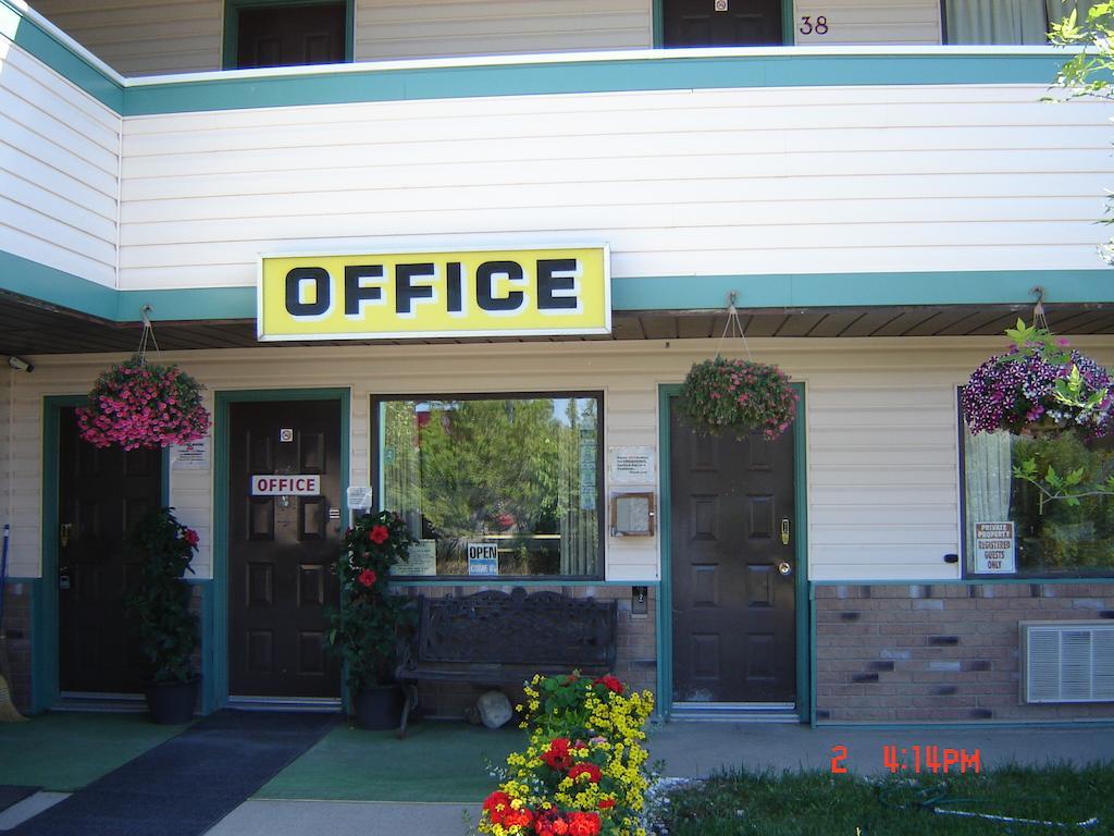 Hoo-Doo Motel Drumheller Exterior photo